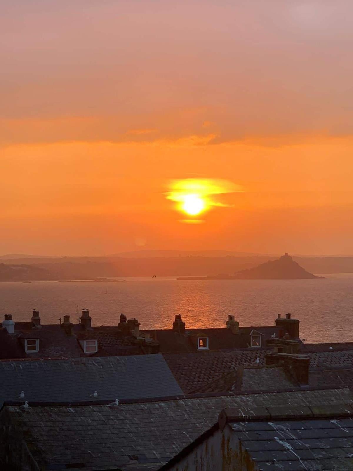 Stunning Penthouse In Penzance "Amazing Sea Views" Apartman Kültér fotó